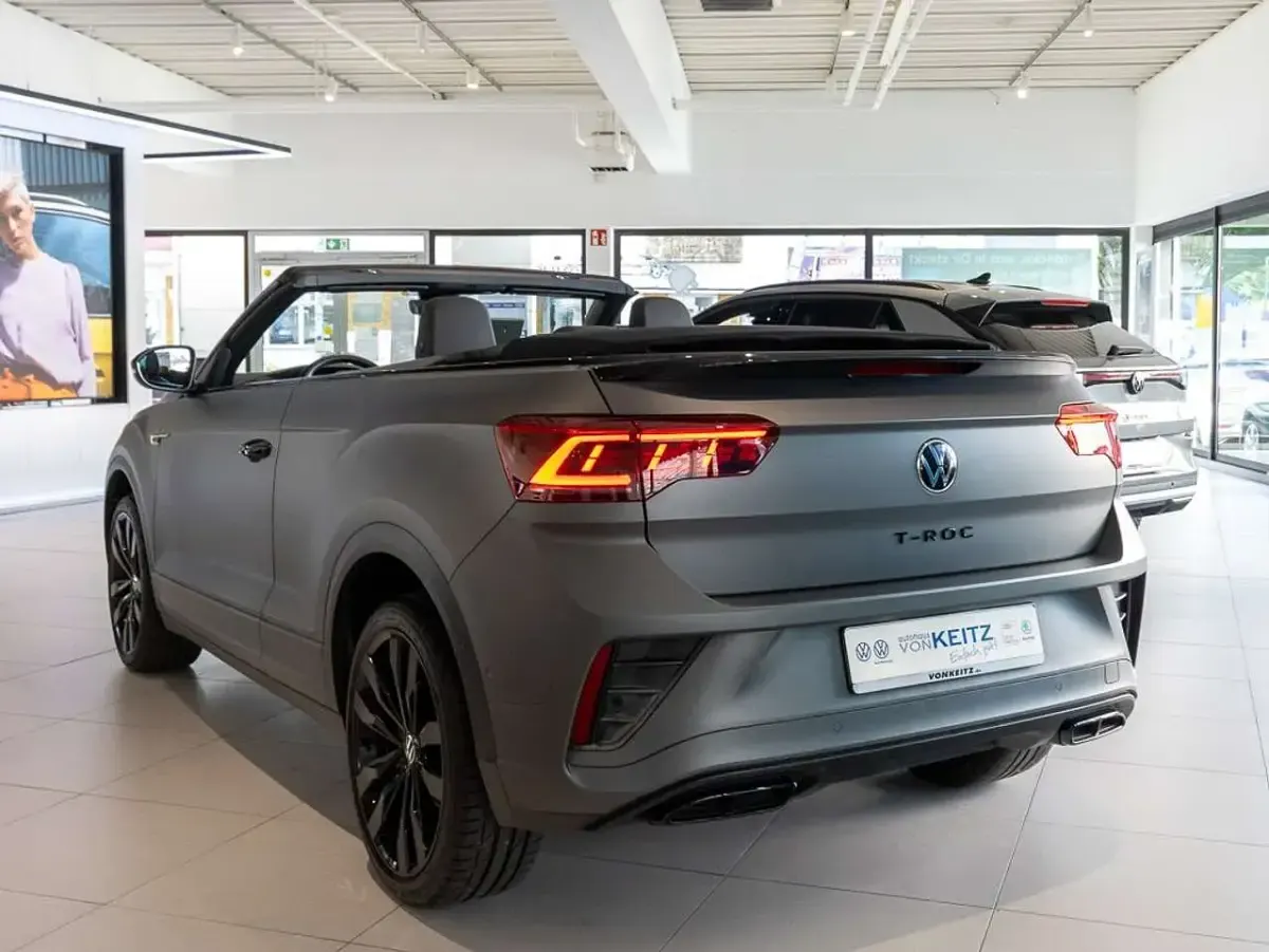 Gebraucht VW T-Roc Cabriolet 150 PS (110 kW) 2023 Schwarz Cabrio