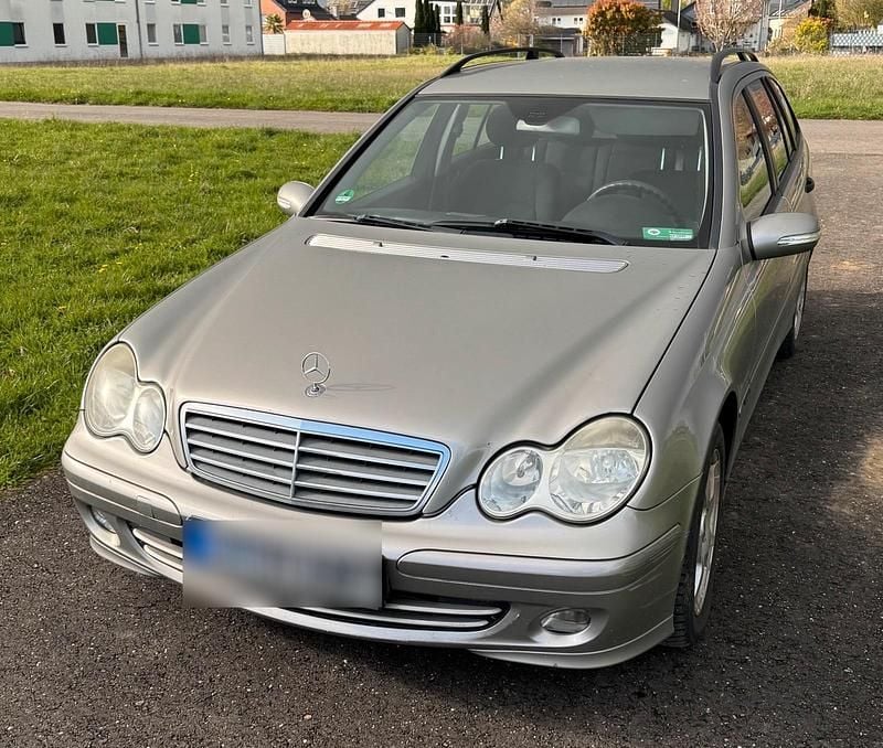 Gebraucht Mercedes C200 122 PS (89 kW) 2005 Grau Kombi