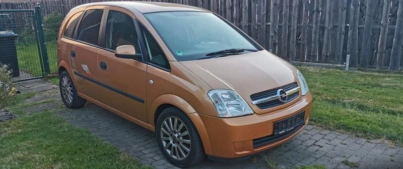 Gebraucht Opel Meriva 75 PS (55 kW) 2009 Orange Van / Kleinbus