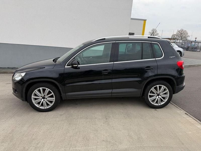 Gebraucht VW Tiguan Team 140 PS (102 kW) 2011 Schwarz SUV
