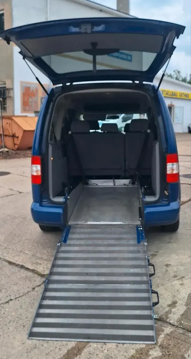Gebraucht VW Caddy Maxi 105 PS (77 kW) 2009 Blau Van / Kleinbus