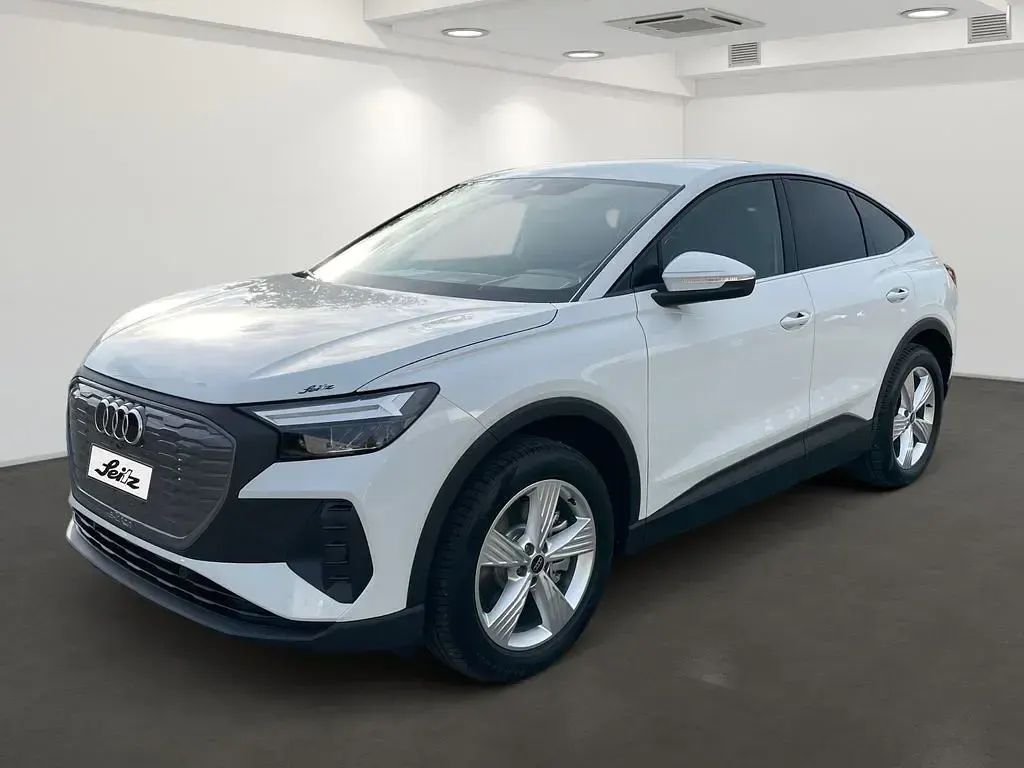 Gebraucht Audi Q4 Sportback e-tron Comfort 210 kW (286 PS) 2025 Gletscherweiß metallic SUV