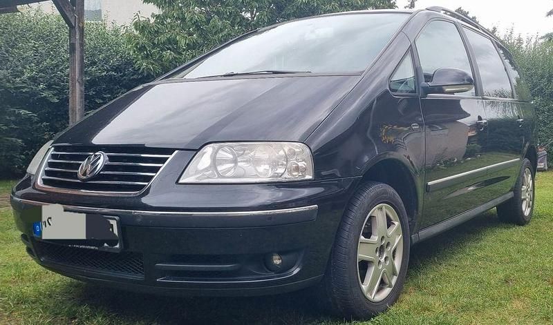 Schwarz Gebraucht 2005 VW Sharan Comfortline Van / Kleinbus | 2.500 € (Guter Preis) - Bild 1/4