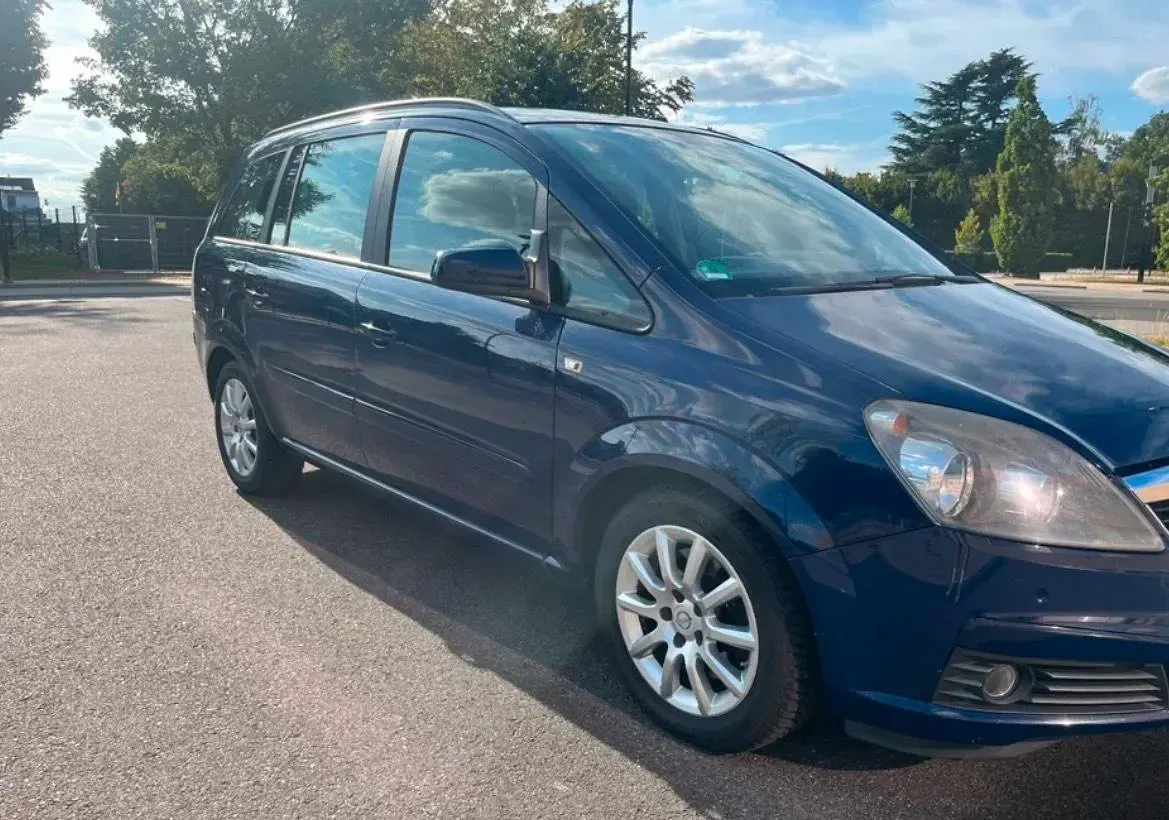 Gebraucht Opel Zafira 110 PS (80 kW) 2008 Blau Van / Kleinbus