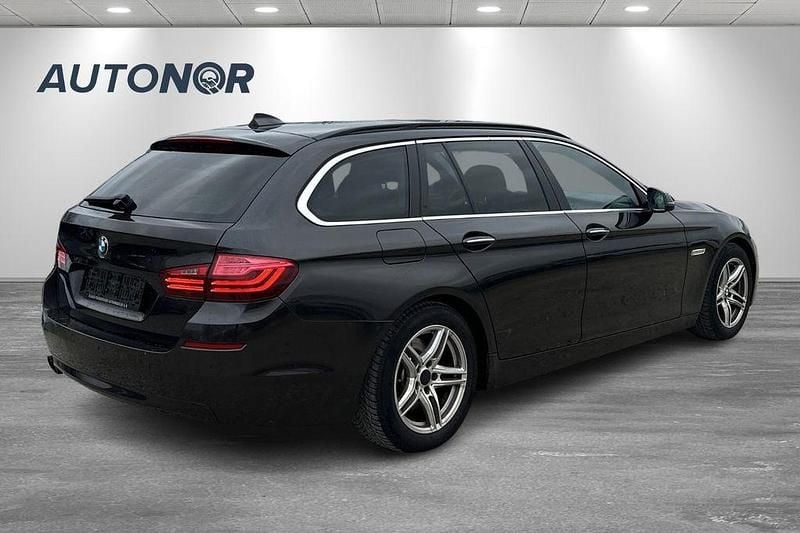 Gebraucht BMW 520 Performance 190 PS (139 kW) 2015 Schwarz Limousine