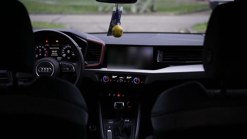 Gebraucht Audi A1 Sportback S-Line 150 PS (110 kW) 2022 Weiß Kleinwagen