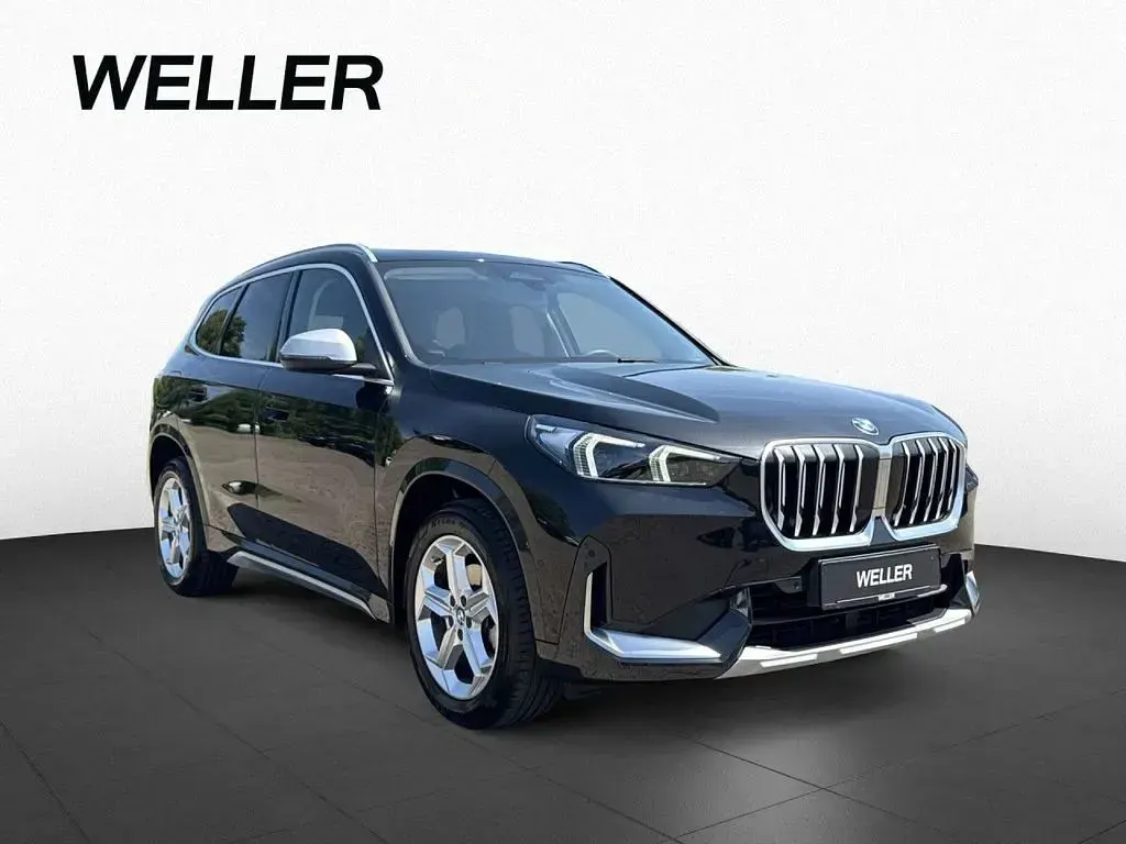 Gebraucht BMW X1 xLine 150 PS (110 kW) 2023 Black sapphire (schwarz) SUV
