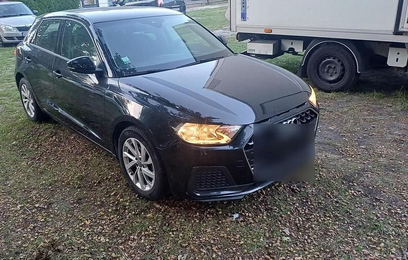 Rot Gebraucht 2019 Audi A1 Kleinwagen | 14.900 € (Superpreis) - Bild 1/4