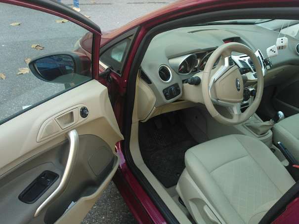 Gebraucht Ford Fiesta 90 PS (66 kW) 2008 Rot metallic Kleinwagen
