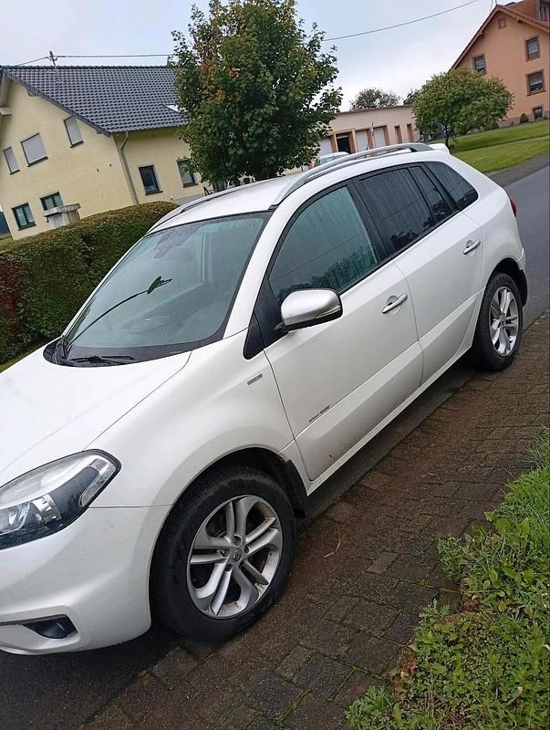Weiß Gebraucht 2013 Renault Koleos SUV | 7.000 € (Fairer Preis) - Bild 1/2