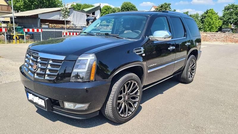Schwarz Gebraucht 2014 Cadillac Escalade SUV | 38.000 € - Bild 1/4