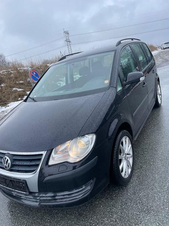 Gebraucht VW Touran Conceptline 140 PS (102 kW) 2008 Schwarz Van / Kleinbus