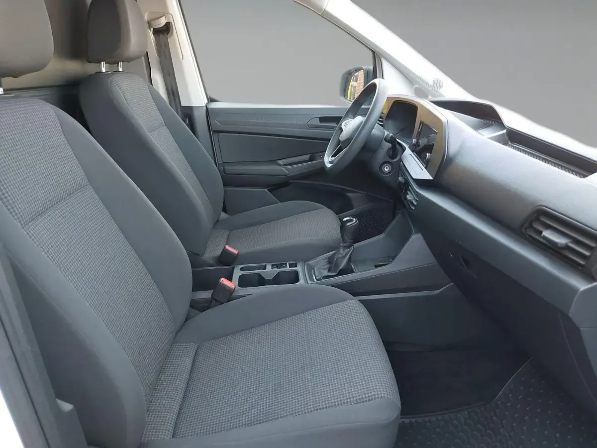 Gebraucht VW Caddy 102 PS (75 kW) 2020 Weiß Van / Kleinbus