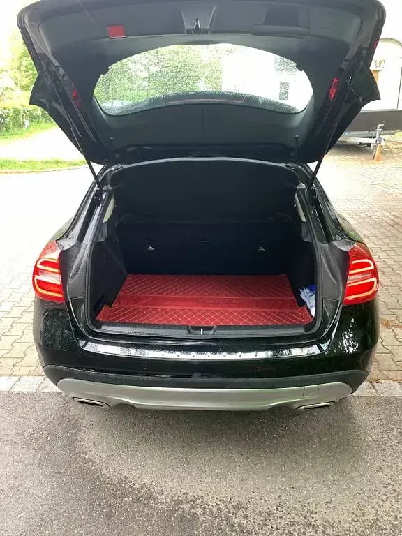 Brugt Mercedes GLA220 Urban 177 HK (130 kW) 2017 Sort SUV