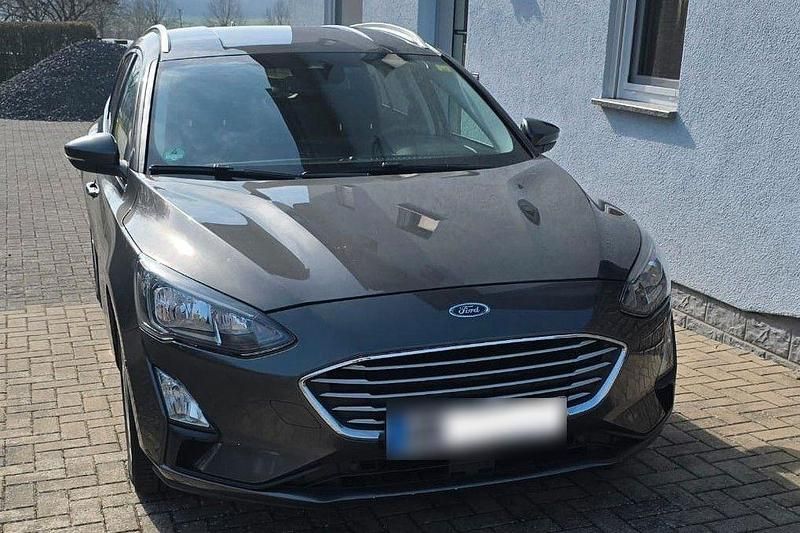 Gebraucht Ford Focus Cool & Connect 120 PS (88 kW) 2019 Grau Kombi