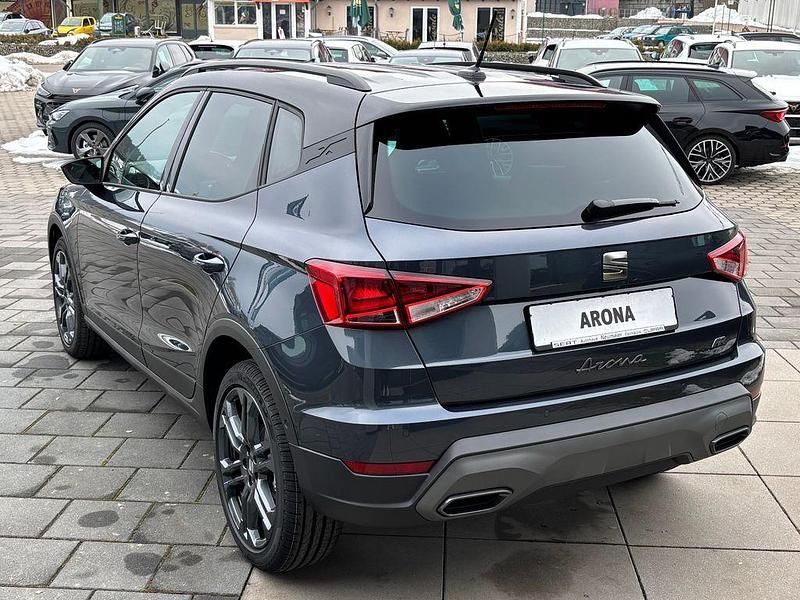 Neu Seat Arona FR 116 PS (85 kW) 2026 Grau SUV