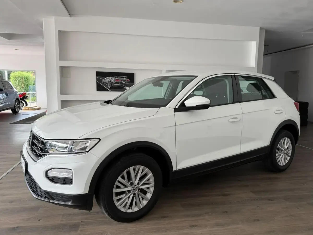 Gebraucht VW T-Roc Basis 116 PS (85 kW) 2018 Weiß SUV