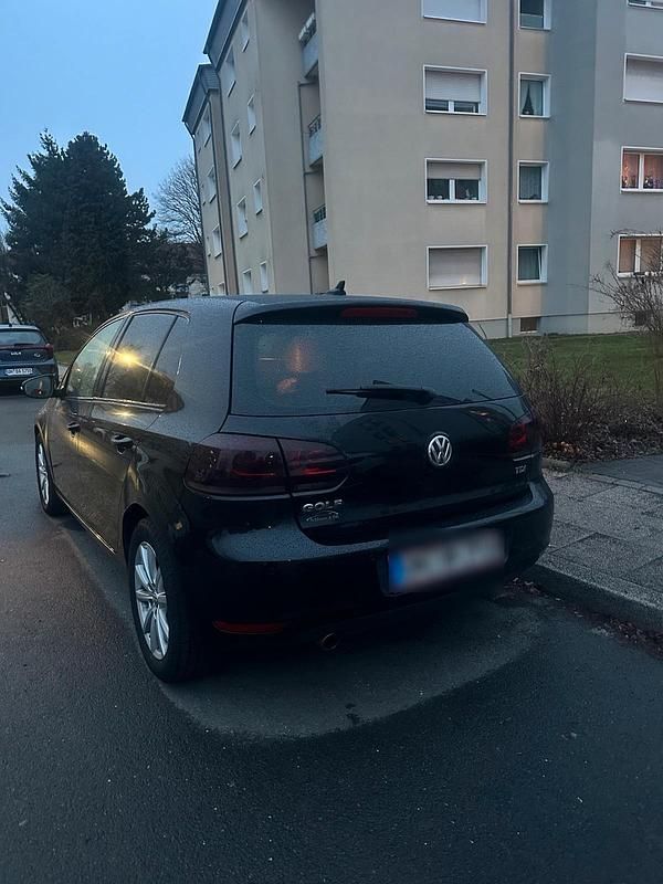 Gebraucht VW Golf VI Sport 110 PS (80 kW) 2010 Schwarz Kleinwagen