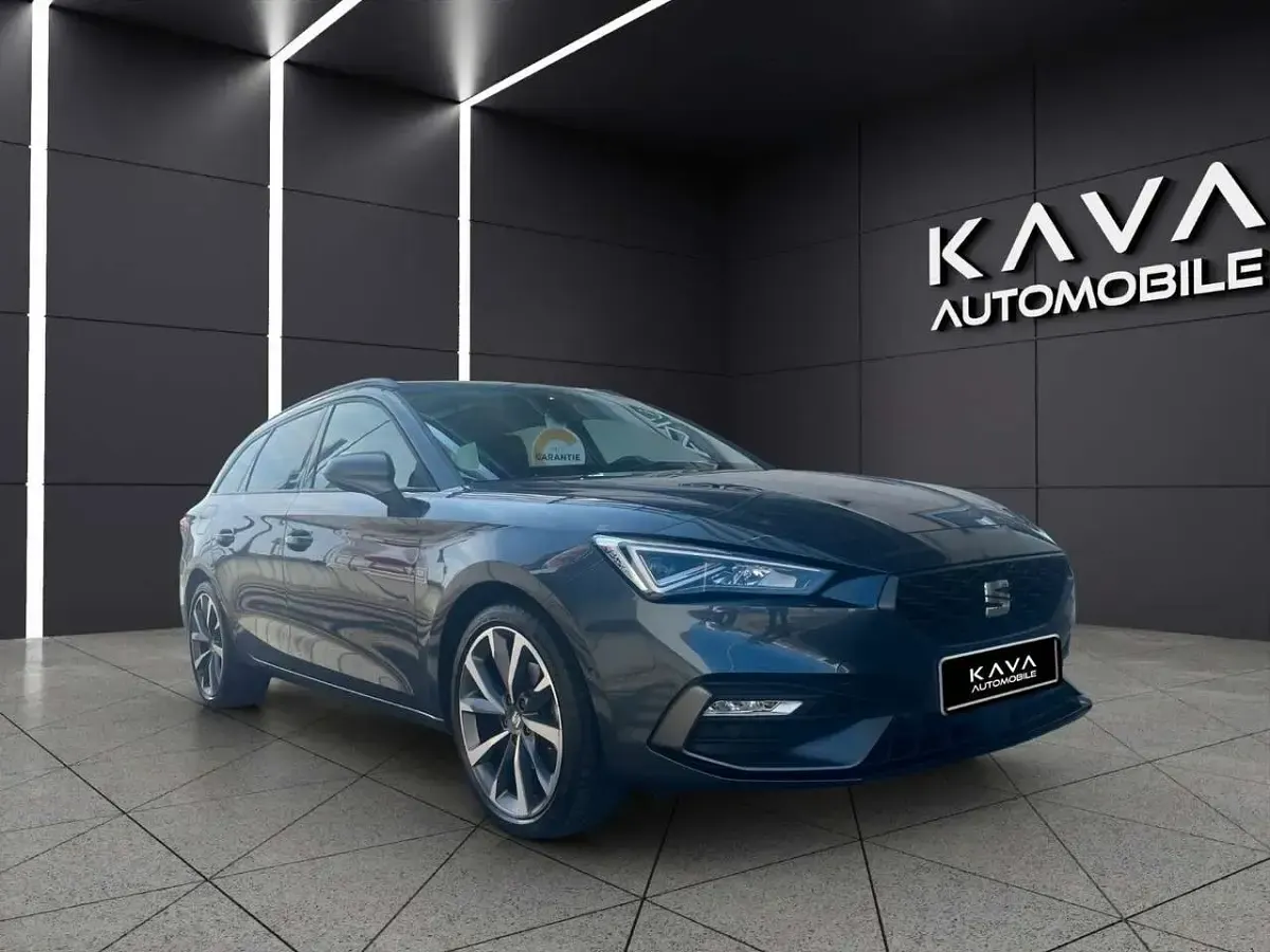 Gebraucht Seat Leon ST Beats 131 PS (96 kW) 2020 Magnetic tech grey Kombi