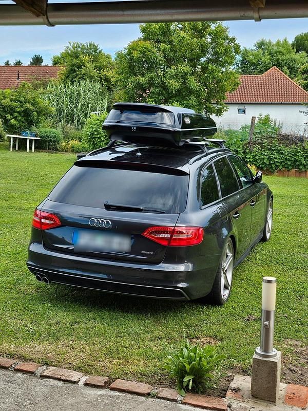 Gebraucht Audi A4 S-Line 190 PS (139 kW) 2015 Grau Kombi