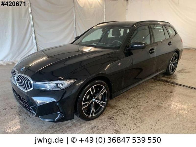 Gebraucht BMW 330 M Sport 245 PS (180 kW) 2024 Black sapphire metallic (metallic) Kombi