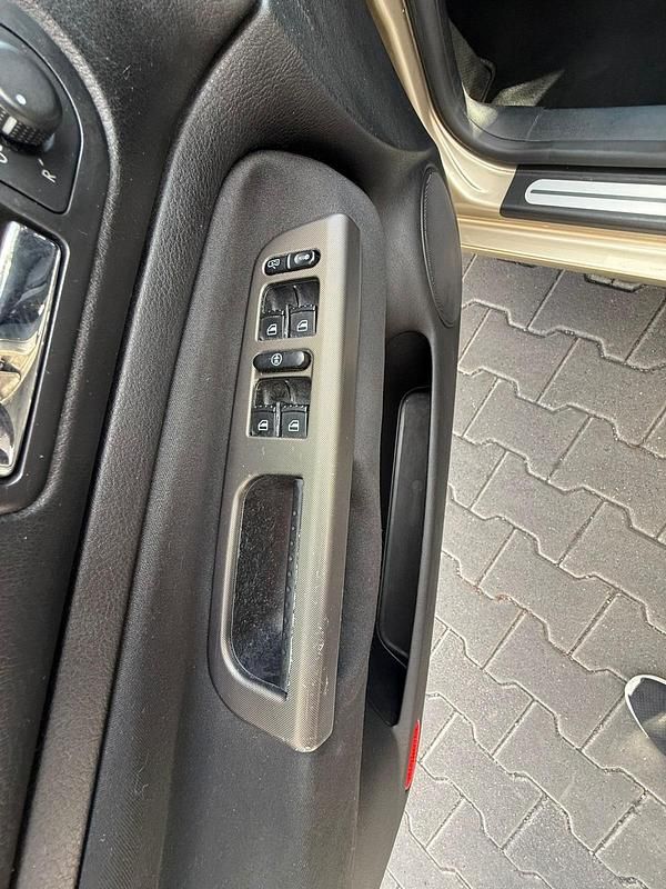 Gebraucht VW Bora 115 PS (84 kW) 2001 Gold Limousine