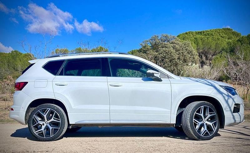 Weiß Gebraucht 2017 Seat Ateca FR SUV | 19.950 € (Teuer) - Bild 1/4