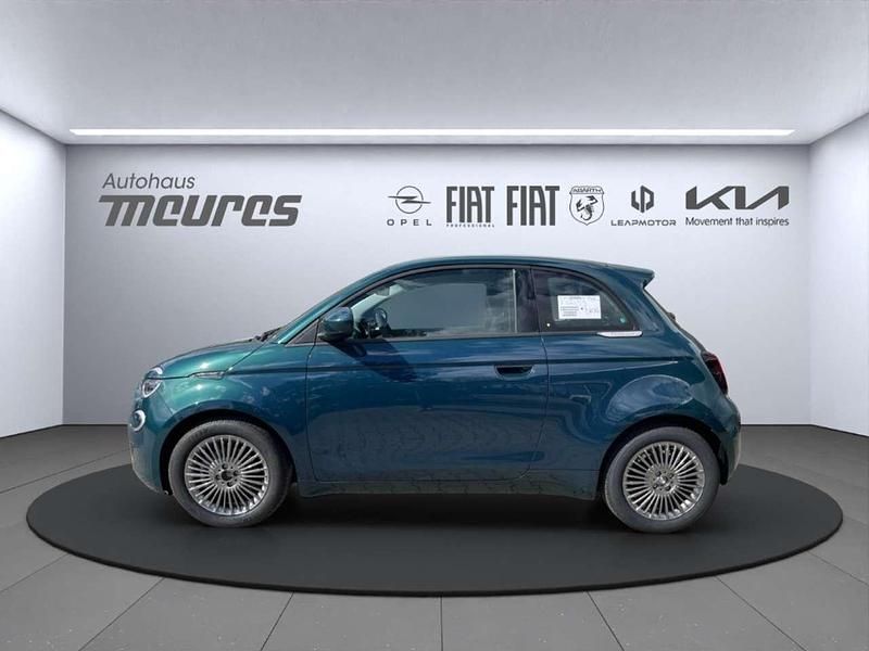 Neu Fiat 500 65 PS (47 kW) 2025 Gruen Limousine