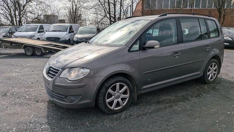 Gebraucht VW Touran Trendline 140 PS (102 kW) 2007 Grau Van / Kleinbus
