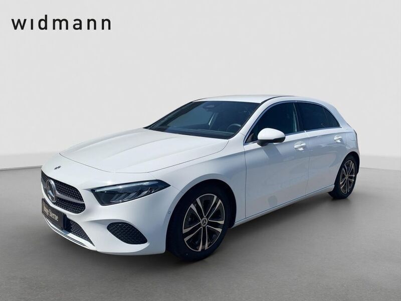 Polarweiss Gebraucht 2024 Mercedes A180 Progressive Limousine | 29.850 € (Fairer Preis) - Bild 1/4