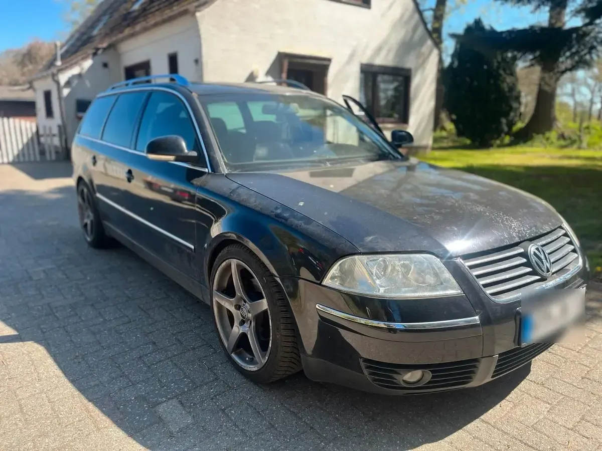 Second-hand VW Passat 131 CP (96 kW) 2004 Negru Break