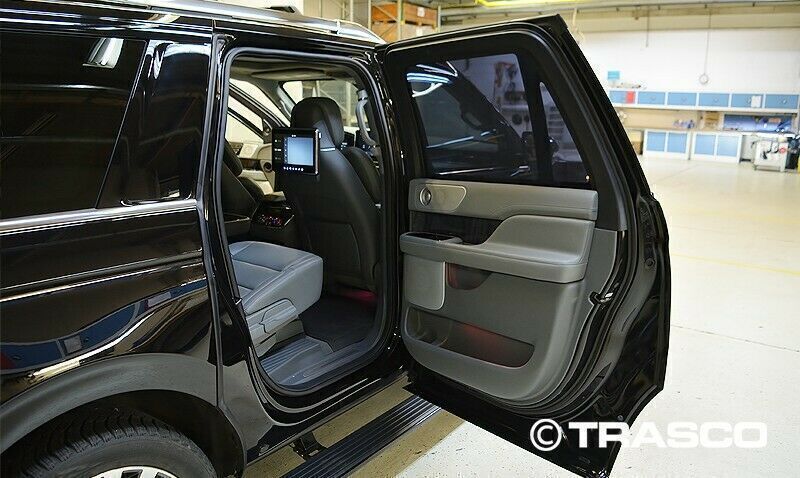 Gebraucht Lincoln Navigator 450 PS (330 kW) 2022 Schwarz SUV