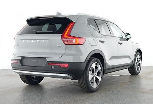 Gebraucht Volvo XC40 Core 163 PS (119 kW) 2025 Grau SUV
