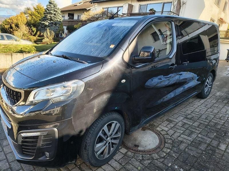 Gebraucht Peugeot Traveller Active 150 PS (110 kW) 2016 Schwarz Van / Kleinbus