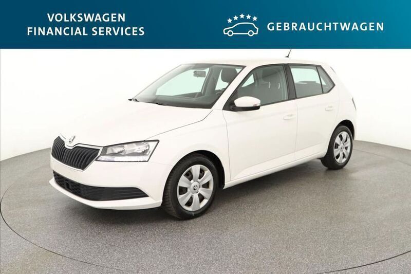 Weiß Gebraucht 2021 Skoda Fabia Ambition Limousine | 11.810 € (Guter Preis) - Bild 1/4