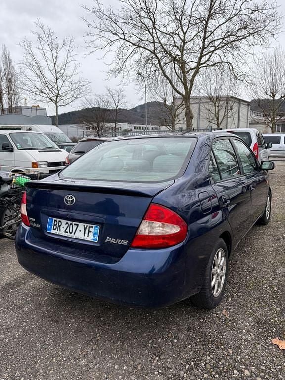 Second-hand Toyota Prius 2004 Hatchback