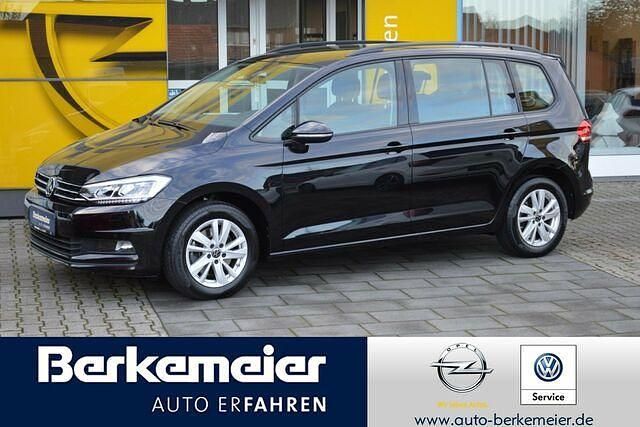 Schwarz Gebraucht 2022 VW Touran Comfortline Van / Kleinbus | 33.975 € (Etwas zu teuer) - Bild 1/2