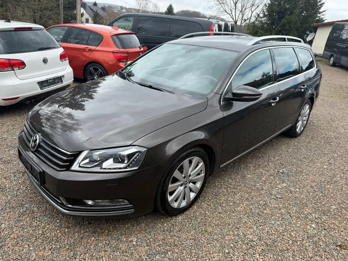 Używany VW Passat Highline 140 KM (102 kW) 2014 Brązowy Kombi
