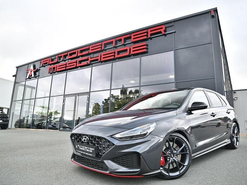 Grau Gebraucht 2021 Hyundai i30 N Performance Limousine | 34.890 € (Teuer) - Bild 1/4