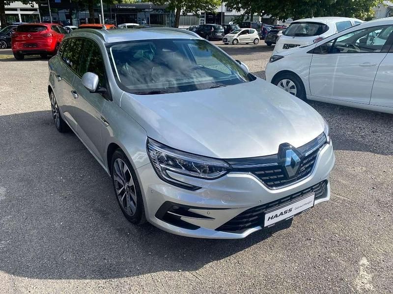 Highlandgrau metallic Gebraucht 2023 Renault Mégane GrandTour Techno Kombi | 23.900 € (Teuer) - Bild 1/4