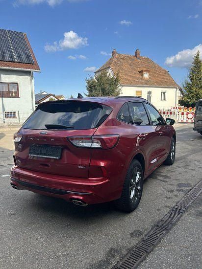 Gebraucht Ford Kuga ST-Line X 224 PS (164 kW) 2022 Lucidrot metallic (metallic) SUV