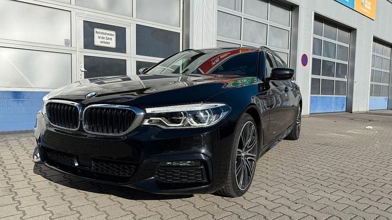 Schwarz Gebraucht 2020 BMW 540 Performance Limousine | 36.990 € (Etwas zu teuer) - Bild 1/4