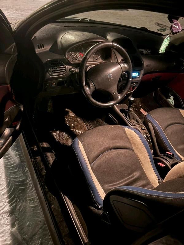 Gebraucht Peugeot 206 109 PS (80 kW) 2002 Schwarz Kleinwagen