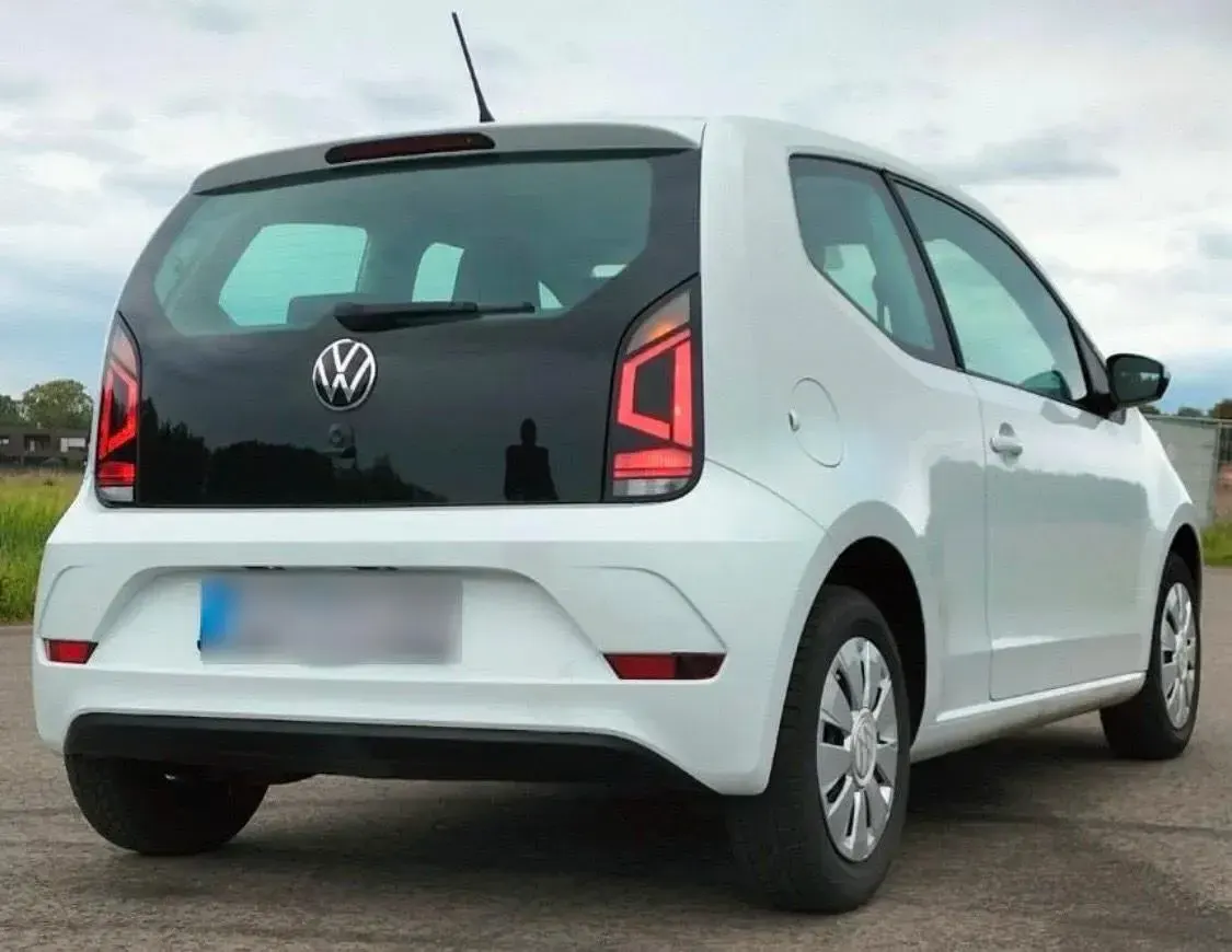 Gebraucht VW up! Move 65 PS (47 kW) 2021 Weiß Kleinwagen