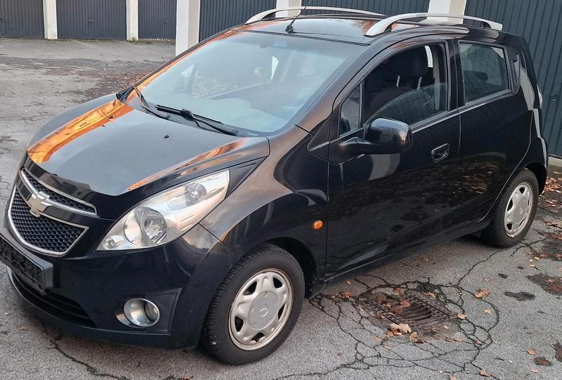 Gebraucht Chevrolet Spark LS 83 PS (61 kW) 2010 Schwarz Kleinwagen