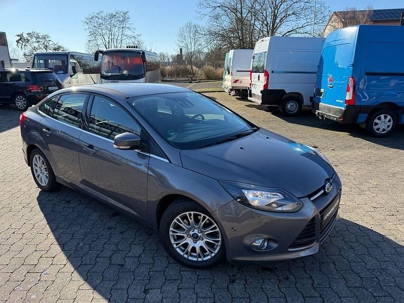 Gebraucht Ford Focus Titanium 150 PS (110 kW) 2011 Grau Limousine