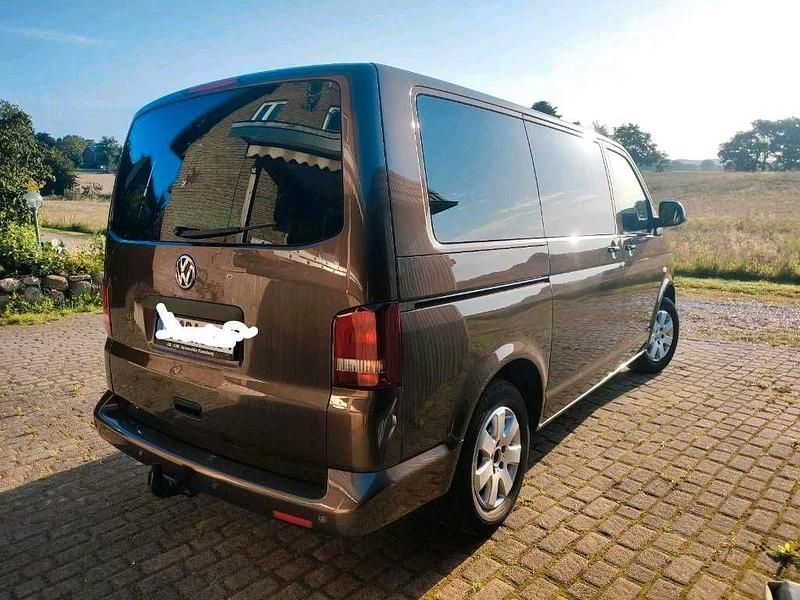 Second-hand VW T5 140 CP (102 kW) 2012 Maro Van
