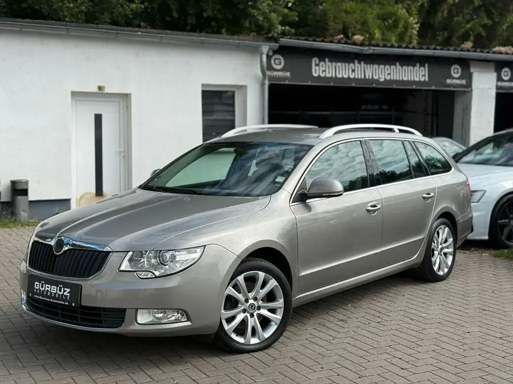 Gebraucht Skoda Superb Ambition 170 PS (125 kW) 2010 Beige Kombi