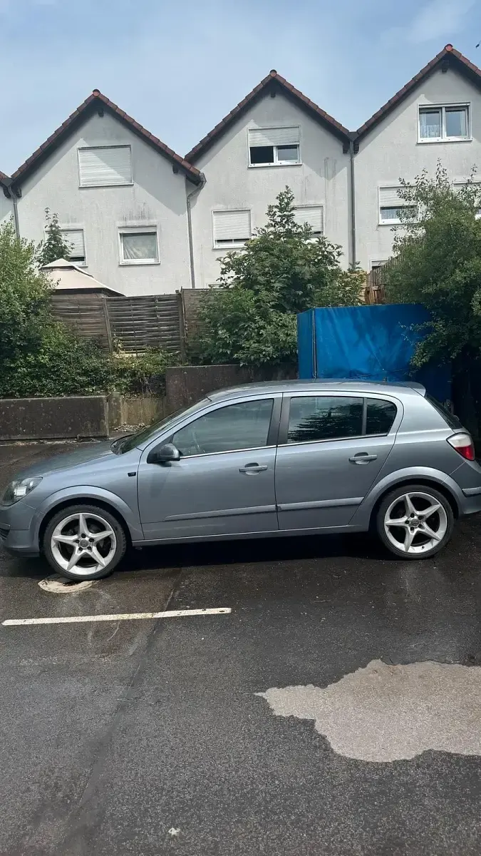 Gebraucht Opel Astra 125 PS (91 kW) 2004 Grau Kleinwagen