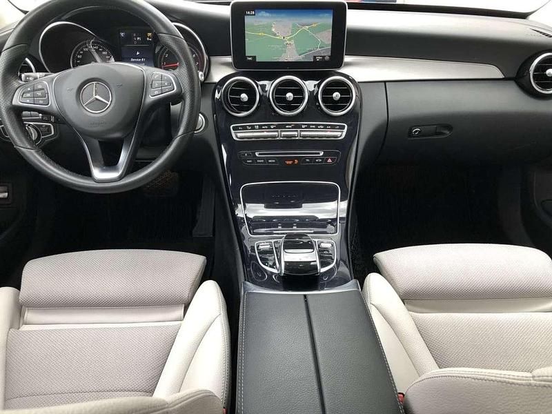 Gebraucht Mercedes C300 245 PS (180 kW) 2016 Schwarz Kombi